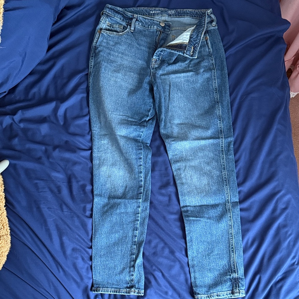 Old Navy women’s high rise, vintage slim, straight, secret smooth pockets jeans
